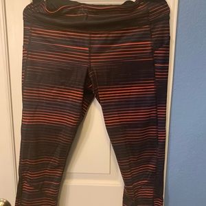 LuluLemon running capris size 10